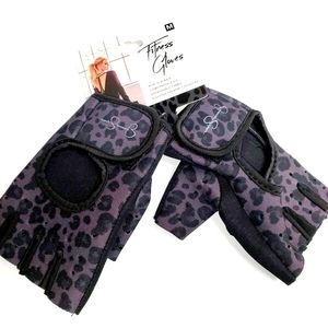 Jessica Simpson Fitness Gloves Women’s Padded Neoprene Cheetah Leopard NEW Brown